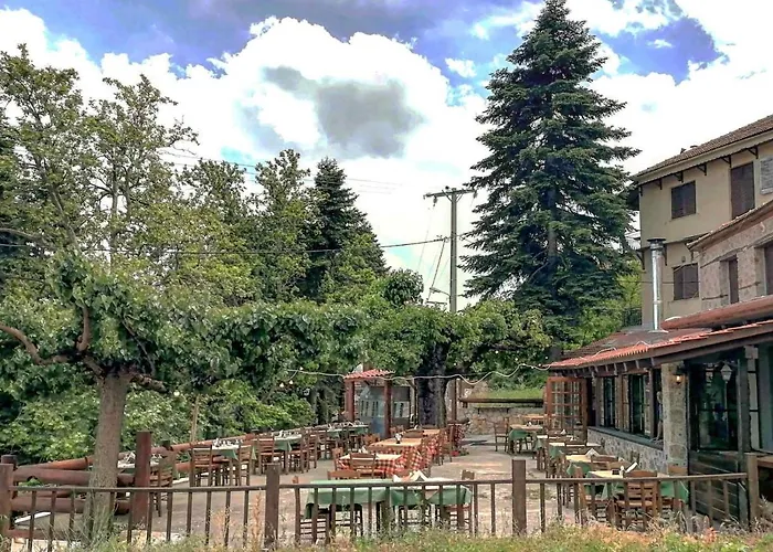 Hotel Mouria Sygkrotima Synikia Mesi Trikalon